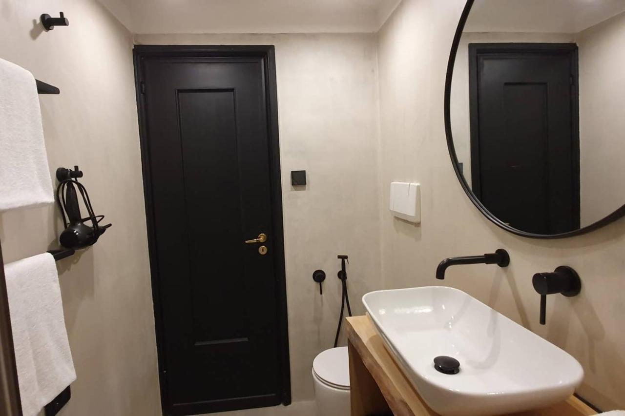 Joivy Heart Of The City 1 Bed Apt Near Castle Belvedere Genoa Ngoại thất bức ảnh