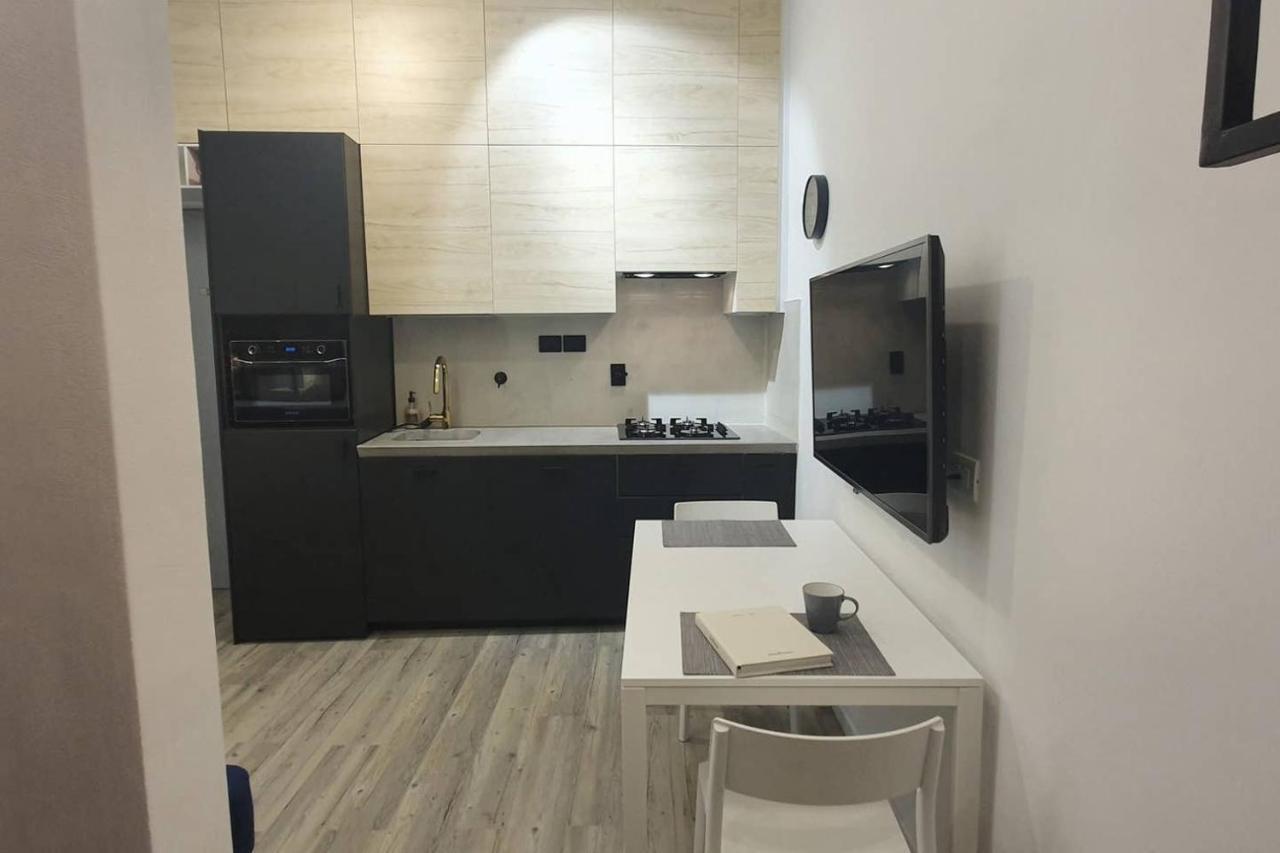 Joivy Heart Of The City 1 Bed Apt Near Castle Belvedere Genoa Ngoại thất bức ảnh